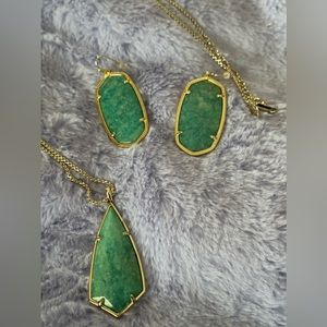 Kendra Scott gold setting Danielle earrings and Carole necklace set.Perfect cond